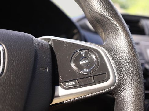 Used 2019 Honda CR-V LX image 29