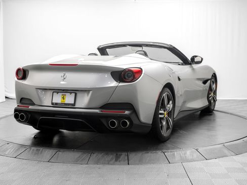 Used 2019 Ferrari Portofino RWD image 7