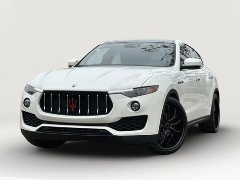 Used 2018 Maserati Levante AWD/4WD image 22
