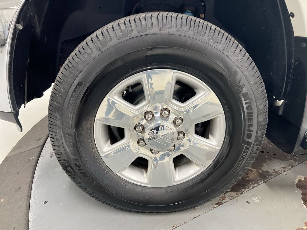 Used 2017 RAM 2500 Limited AWD/4WD image 28