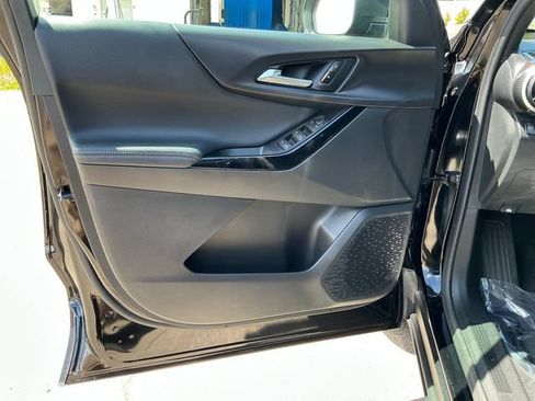 Used 2026 Chevrolet Equinox LT FWD image 10