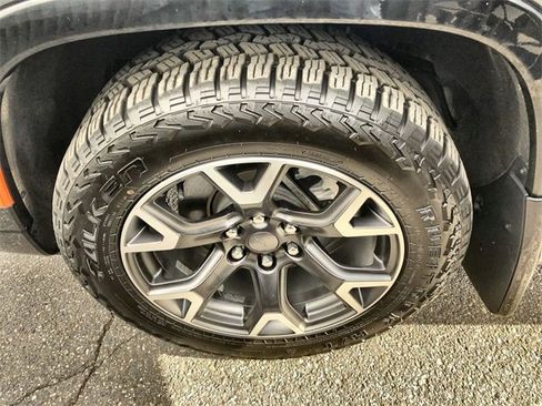 Used 2023 Jeep Wagoneer Series III w/ Preferred Equipment Group image 10