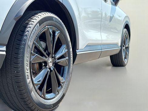 Used 2024 Honda CR-V Sport Touring image 16