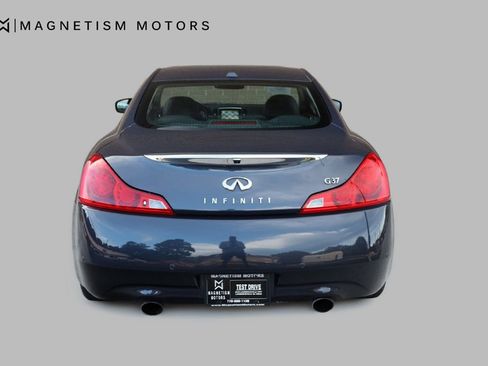 Used 2011 INFINITI G37 Journey w/ Premium Pkg image 4
