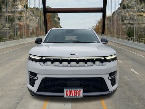 New 2026 Jeep Grand Wagoneer L 2WD image 2