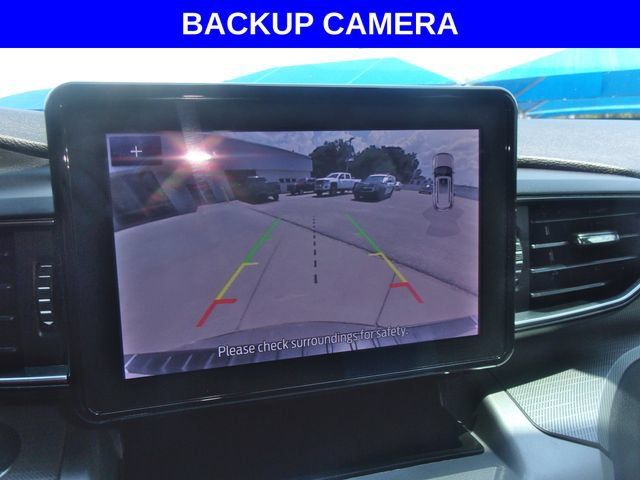 Used 2021 Ford Explorer XLT w/ Equipment Group 202A AWD/4WD image 5