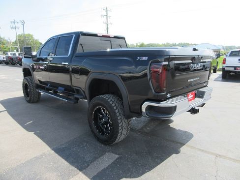 Used 2021 GMC Sierra 2500 SLT AWD/4WD image 9