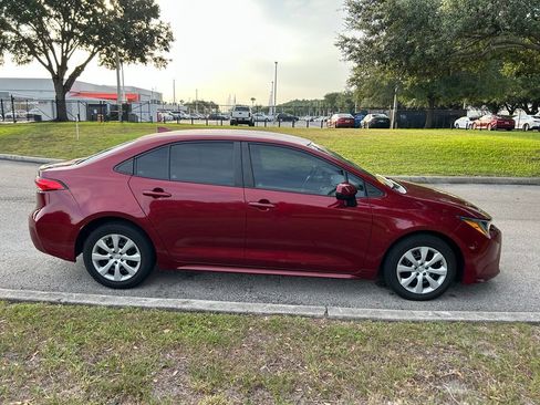 Used 2023 Toyota Corolla LE FWD image 7