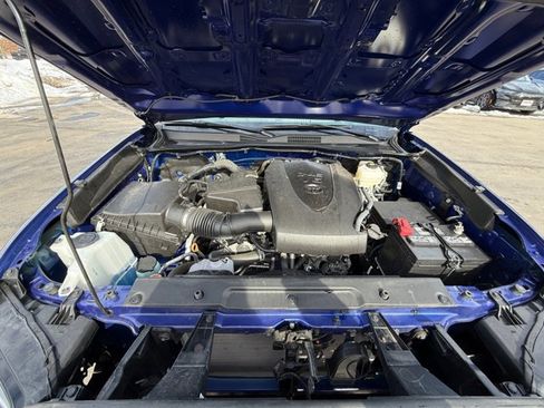 Used 2023 Toyota Tacoma TRD Off-Road image 34