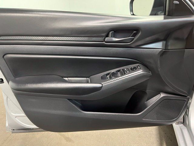 Used 2024 Nissan Altima 2.5 S FWD image 20
