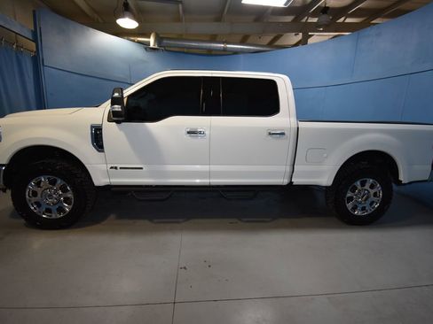 Used 2021 Ford F250 Lariat w/ Lariat Ultimate Package image 27