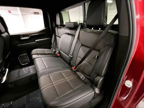 Used 2023 Chevrolet Silverado 1500 High Country w/ Technology Package AWD/4WD image 24