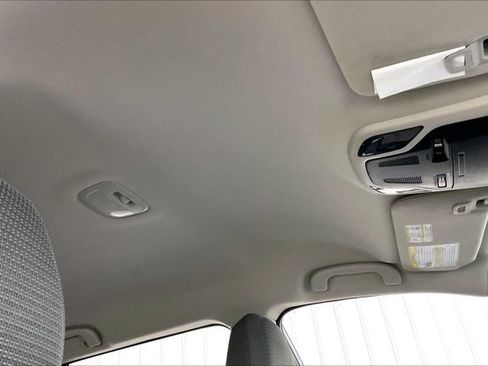 Used 2023 Subaru Outback Premium image 22