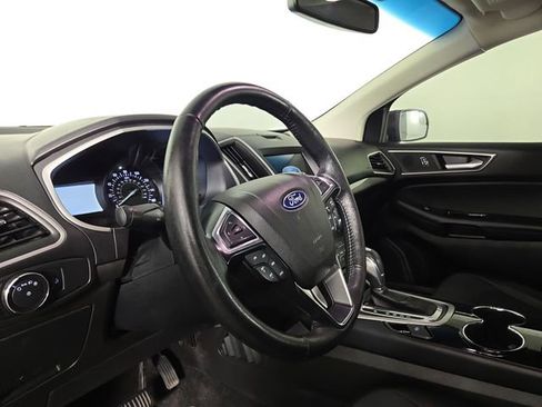 Used 2018 Ford Edge SEL w/ Equipment Group 201A FWD image 14