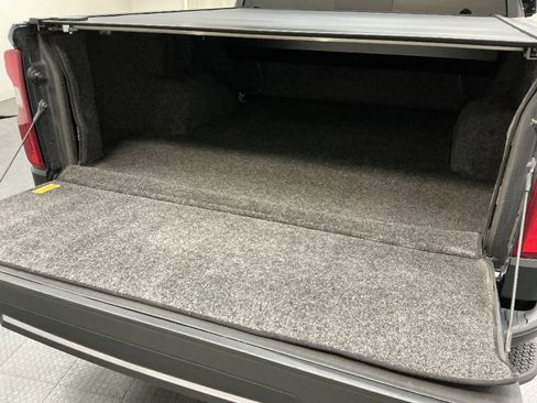 Used 2022 Chevrolet Silverado 1500 High Country AWD/4WD image 32