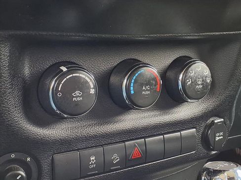 Used 2011 Jeep Wrangler Unlimited Sport image 23