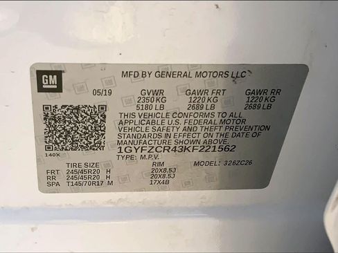 Used 2019 Cadillac XT4 Premium Luxury w/ Cold Weather Package FWD image 32