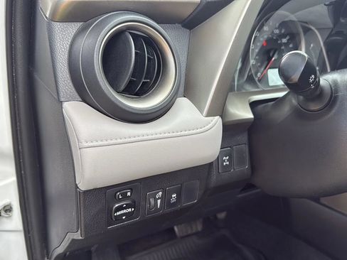 Used 2015 Toyota RAV4 XLE AWD/4WD image 33