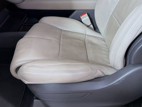 Certified 2023 Lincoln Navigator L Reserve RWD image 23