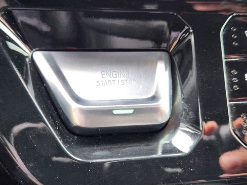 Used 2024 GMC Sierra 2500 AT4 w/ AT4 Preferred Package image 18