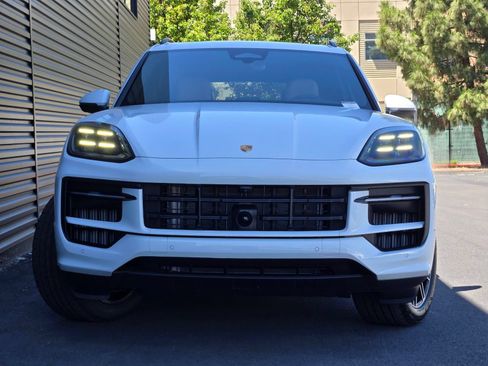 New 2026 Porsche Cayenne AWD/4WD image 10