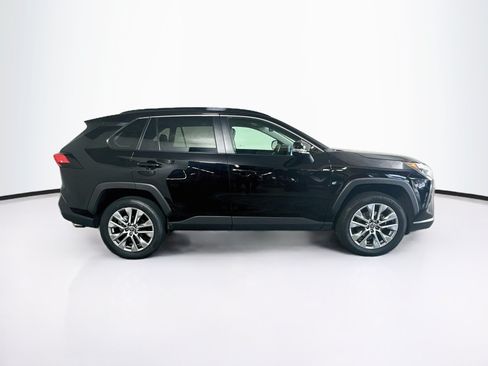 Used 2023 Toyota RAV4 XLE Premium FWD image 2