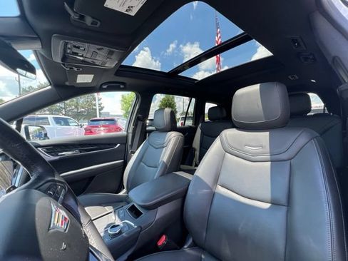 Used 2024 Cadillac XT6 Premium Luxury w/ LPO, Floor Liner Package AWD/4WD image 26