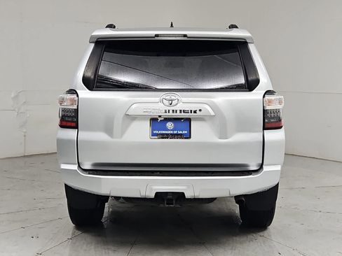 Used 2019 Toyota 4Runner SR5 Premium AWD/4WD image 5
