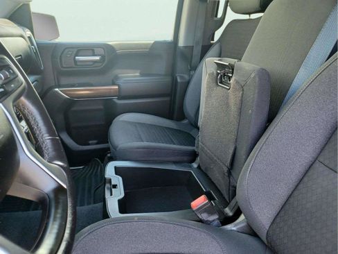 Used 2021 Chevrolet Silverado 1500 LT w/ Convenience Package II AWD/4WD image 25