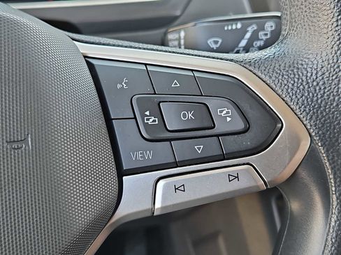 Used 2022 Volkswagen Tiguan S image 24