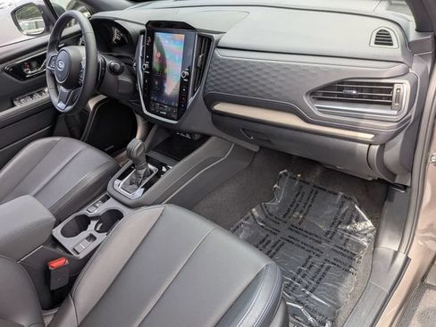 Used 2025 Subaru Forester Limited AWD/4WD image 38