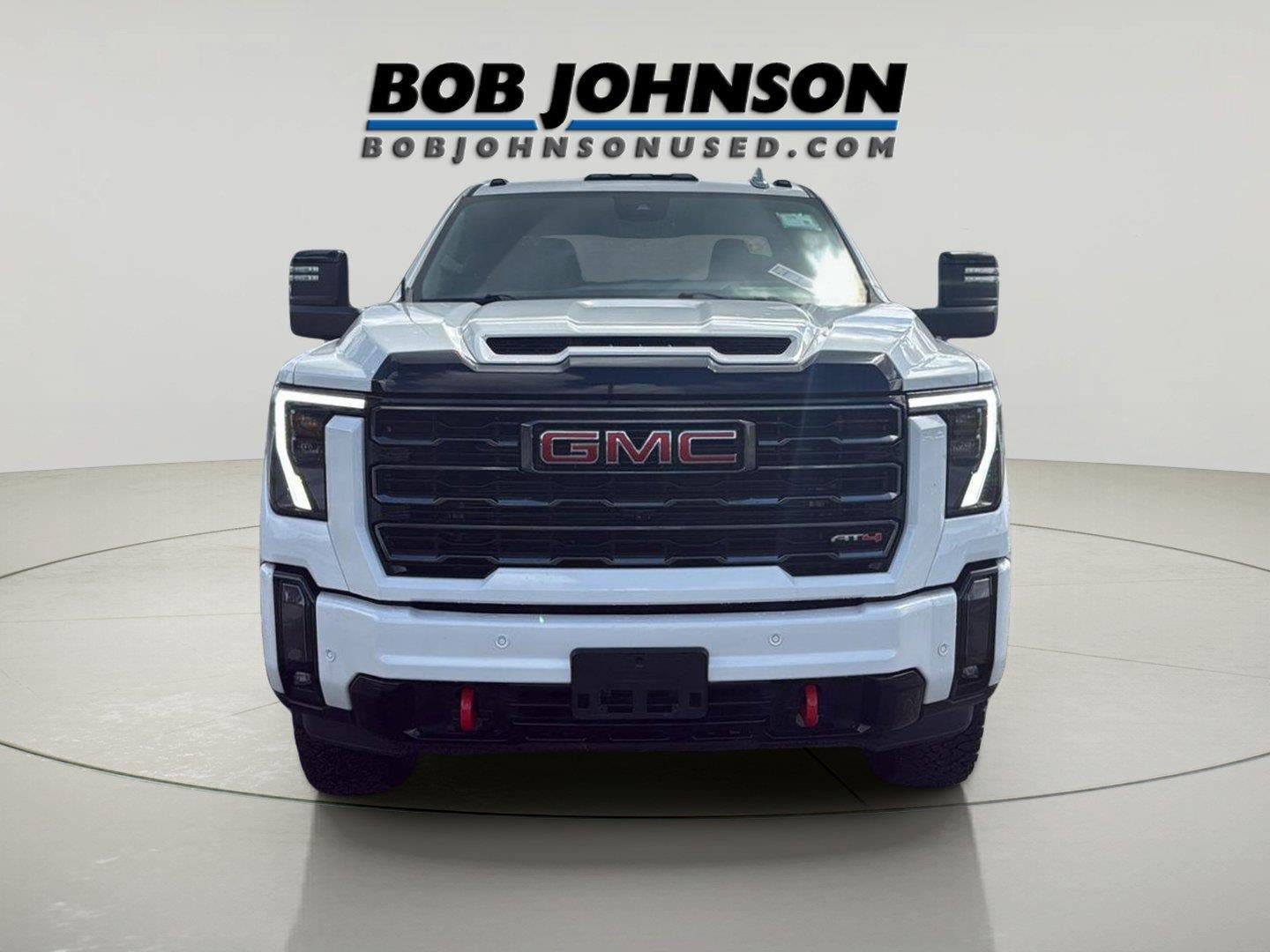 Used 2024 GMC Sierra 2500 AT4 w/ Technology Package AWD/4WD image 4