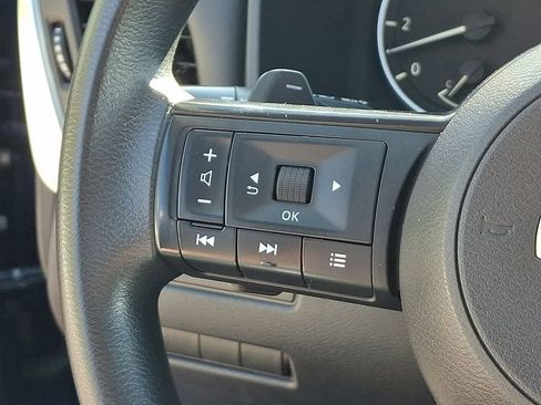 Used 2021 Nissan Rogue S AWD/4WD image 21