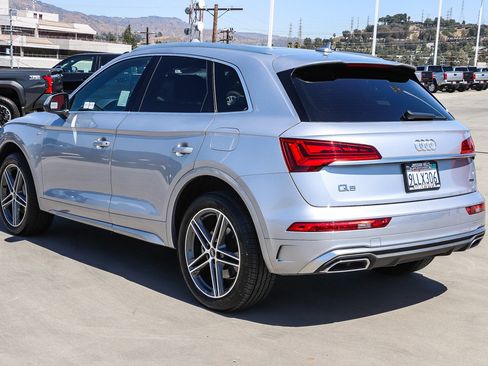 Used 2022 Audi Q5 e Premium Plus w/ Premium Plus Package AWD/4WD image 5