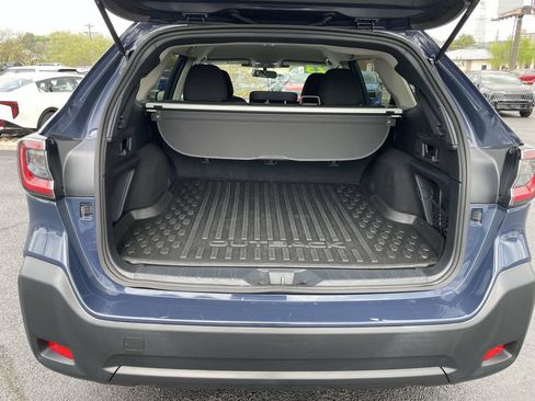 Used 2023 Subaru Outback Premium AWD/4WD image 35