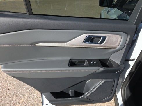 New 2026 Ford Explorer Active image 22