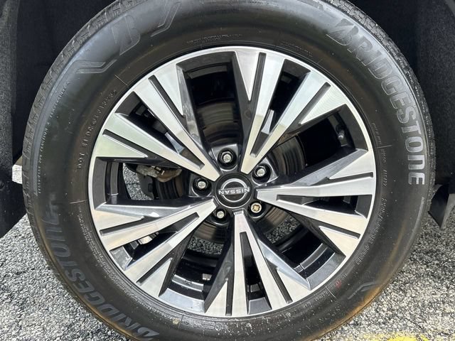 Certified 2023 Nissan Rogue SV w/ SV Premium B Package AWD/4WD image 12