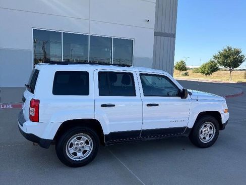 Used 2014 Jeep Patriot Sport image 7