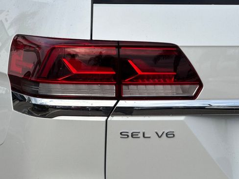 Used 2023 Volkswagen Atlas SEL Premium image 28