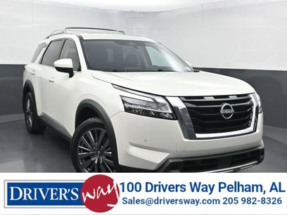 Used 2024 Nissan Pathfinder SL w/ SL Premium Package