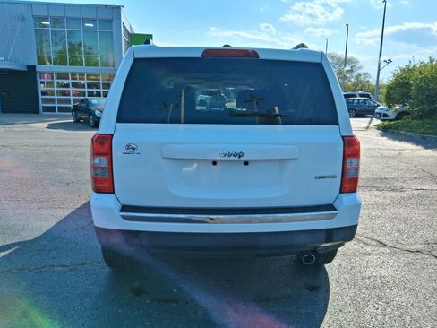 Used 2012 Jeep Patriot Limited w/ Sun/Sound Group FWD image 8