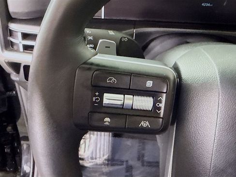 Used 2025 Hyundai Santa Fe SE AWD/4WD image 21