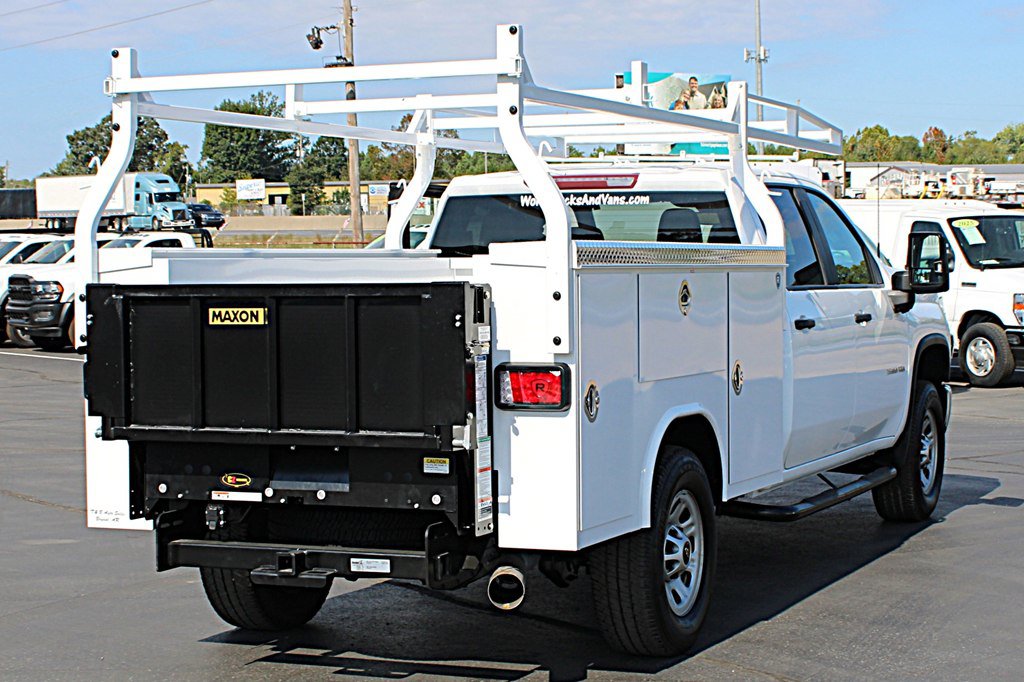 Used 2025 Chevrolet Silverado 3500 W/T w/ WT/CX Safety Package AWD/4WD image 5