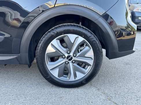 Used 2022 Kia Niro EX Premium w/ Cold Weather Package FWD image 33