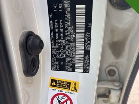 Used 2017 Toyota Highlander Limited w/ Protection Package #3 image 9