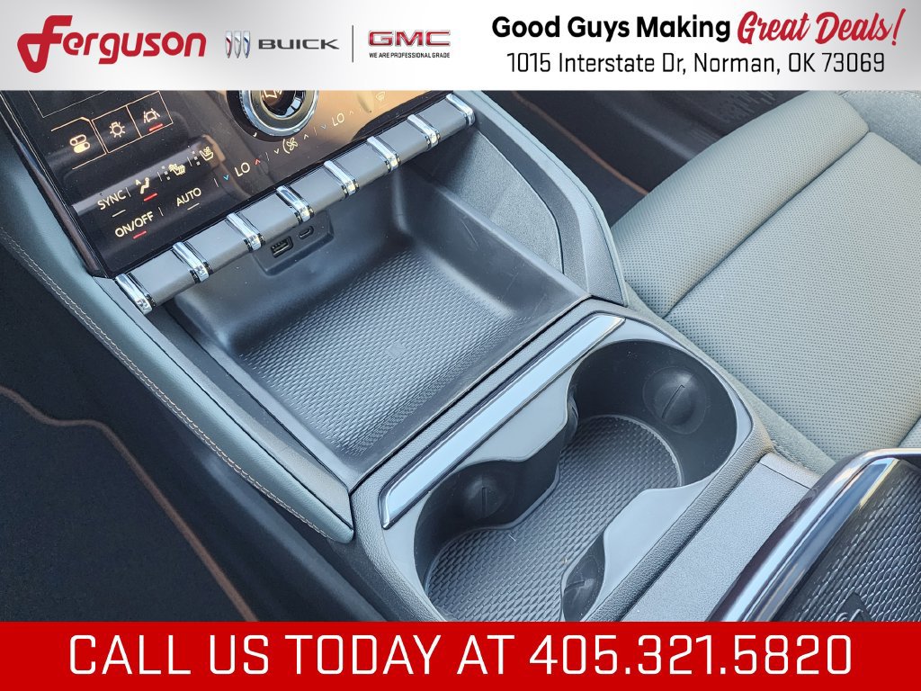 New 2027 GMC Terrain AT4 w/ Convenience Package III AWD/4WD image 33