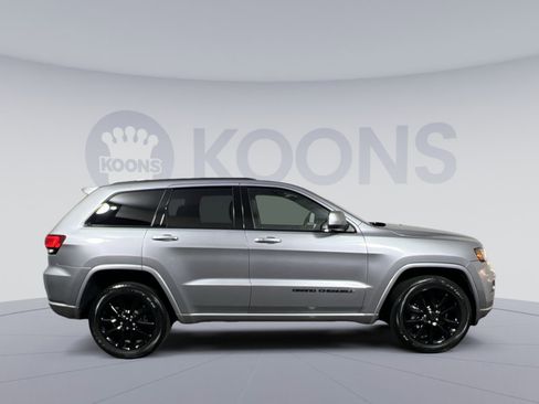 Used 2020 Jeep Grand Cherokee Altitude image 8