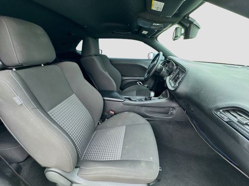 Used 2022 Dodge Challenger R/T image 18