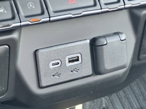 New 2026 Chevrolet Silverado 1500 W/T image 11