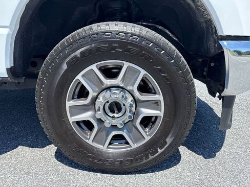 Used 2025 Ford F350 Lariat w/ Camper Package AWD/4WD image 29